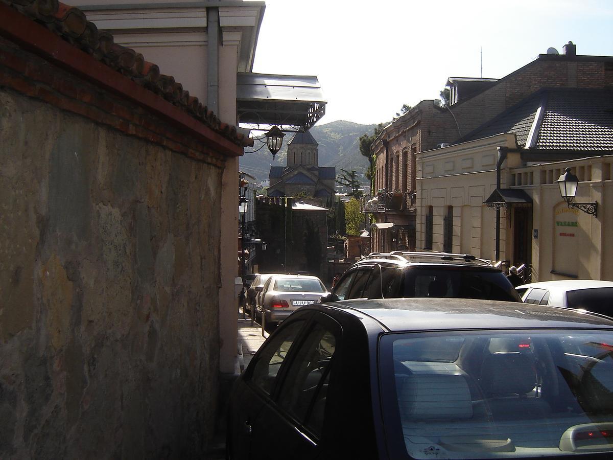 Old Metekhi Apartment Tbilisi Buitenkant foto